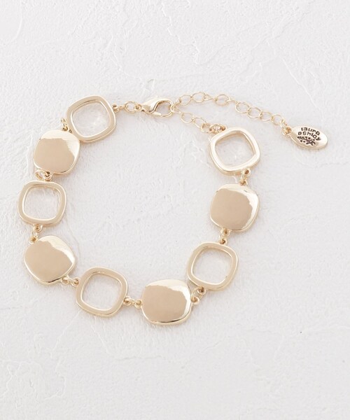 LAURA ASHLEY(ローラアシュレイ)の「◆メタルスクエアモチーフブレスレット(ブレスレット・レディース・ゴールド・00)」の4枚目の写真