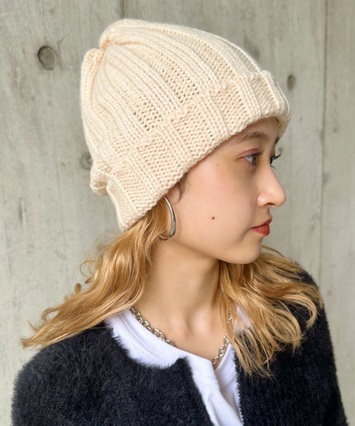 CLEA(クレア)の「太リブニットキャップ(ニットキャップ/ビーニー・レディース・アイボリー/ブラック/カーキ/グレー/ブルー/グリーン/ブラウン・FREE)」の2枚目の写真