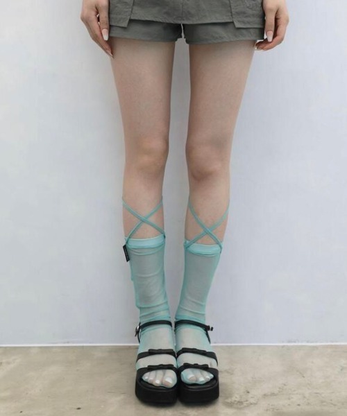 UGLY SHADOW（アグリーシャドウ）の「韓国ブランド Uglyshadow アグリーシャドウ MESH LACE SOCKS メッシュ レースソックス シースルーソックス ひもソックス レースアップ 靴下 韓国ファッション（ソックス/靴下・レディース・パープル/アイボリー/ミント/ブラック・ONE SIZE）」の7枚目の写真