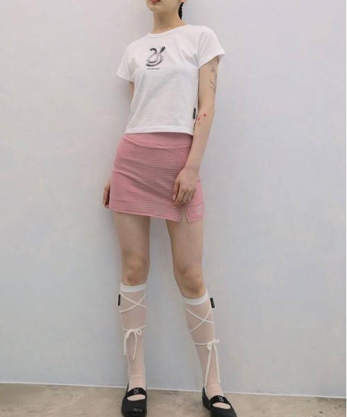 UGLY SHADOW（アグリーシャドウ）の「韓国ブランド Uglyshadow アグリーシャドウ MESH LACE SOCKS メッシュ レースソックス シースルーソックス ひもソックス レースアップ 靴下 韓国ファッション（ソックス/靴下・レディース・パープル/アイボリー/ミント/ブラック・ONE SIZE）」の5枚目の写真