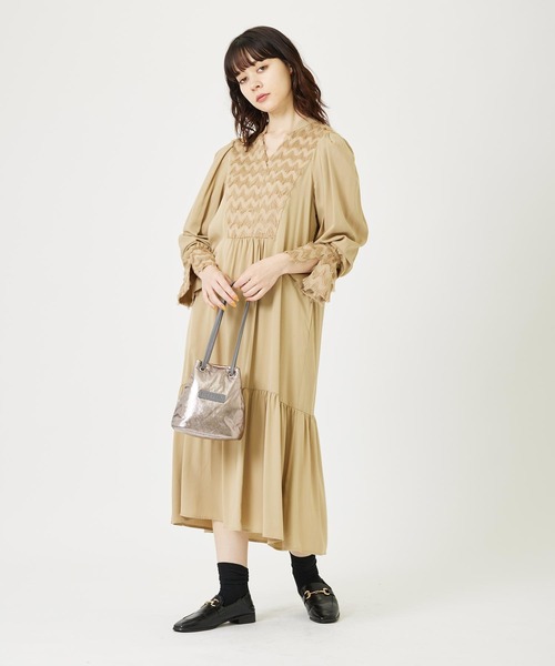 MILKFED.（ミルクフェド）の「METALLIC DRAWSTRING BAG（ショルダーバッグ・レディース・グリーン/シルバー/パープル・ONE SIZE）」の11枚目の写真