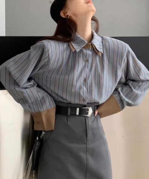 超美品　entwa ダッチカラーシャツ　二ドルタイプライター　シルバーグレー セール】配色ダブルラペルシャツ（シャツ/ブラウス）｜Sibra