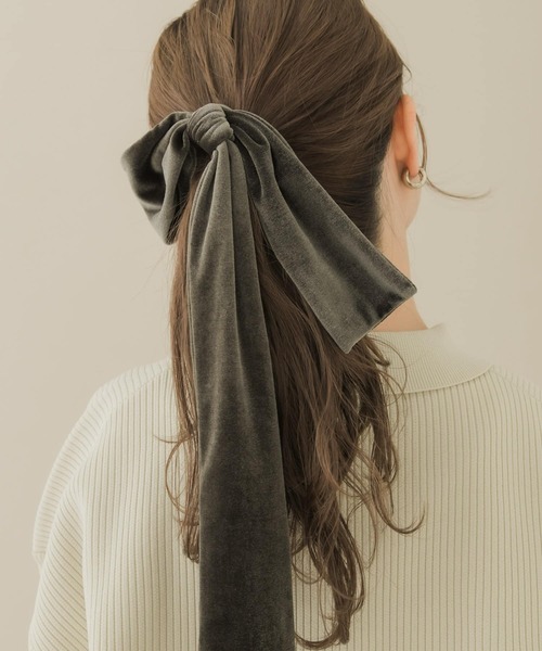 SMELLY（スメリー）の「『WEB/一部店舗限定』ベロアビッグリボンヘアカフセット（ヘアゴム・レディース・カーキ/ブラック・-）」の9枚目の写真