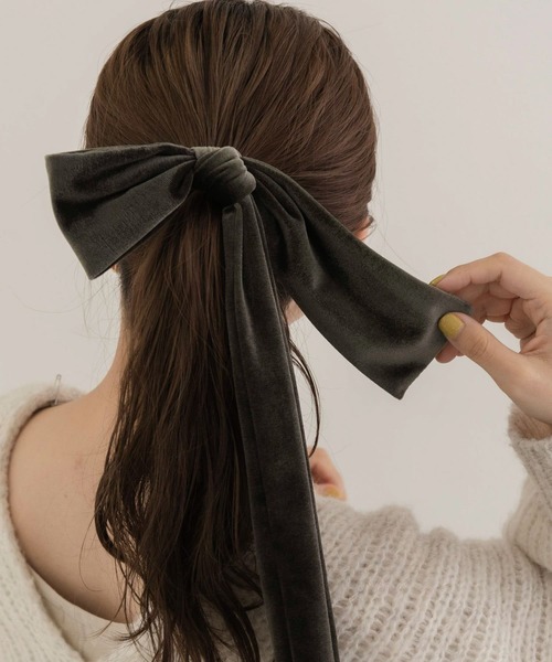 SMELLY（スメリー）の「『WEB/一部店舗限定』ベロアビッグリボンヘアカフセット（ヘアゴム・レディース・カーキ/ブラック・-）」の12枚目の写真