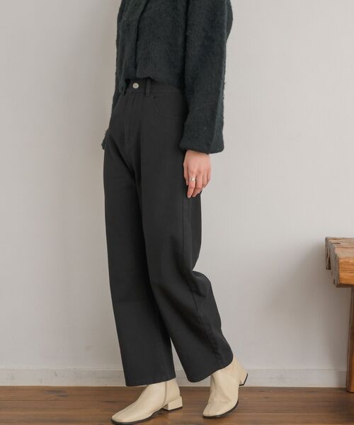 Kari & lili（カウリアンドリィリィ）の「carb pants（その他パンツ・レディース・ナチュラル/ブラック・MEDIUM/LARGE）」の4枚目の写真