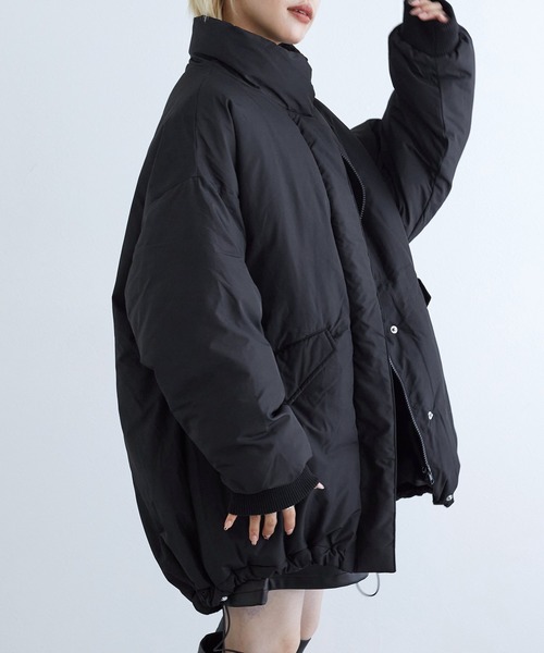 w closet(ダブルクローゼット)の「モンスターダウン(ダウンジャケット/コート・レディース・ブラック/オフホワイト・FREE)」の22枚目の写真