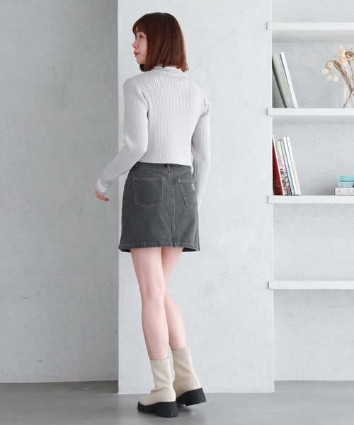 archives(アルシーヴ)の「ラインWzipリブニット(ニット/セーター・レディース・グレー/ブラック/アイボリー・MEDIUM)」の16枚目の写真