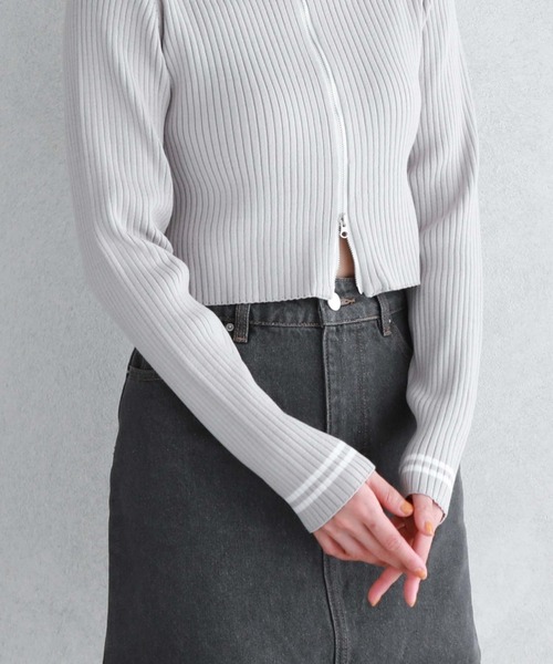 archives(アルシーヴ)の「ラインWzipリブニット(ニット/セーター・レディース・グレー/ブラック/アイボリー・MEDIUM)」の21枚目の写真