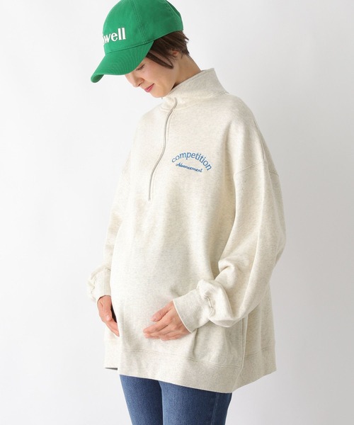 LEPSIM(レプシィム)の「【産前・産後対応】マタニティ/ハーフZIPロゴ裏毛プルオーバー 992058(マタニティウェア/グッズ・レディース・オフホワイト/ネイビー/アイボリー・FREE)」の2枚目の写真