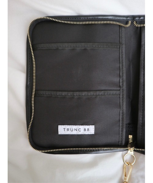 TRUNC 88（トランクエイティーエイト）の「Eco Leather Combi