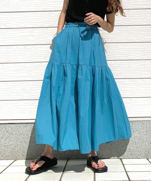 Q（キュー）の「ナイロンワッシャースカート（スカート・レディース・ブルー/ブラック・MEDIUM）」の2枚目の写真