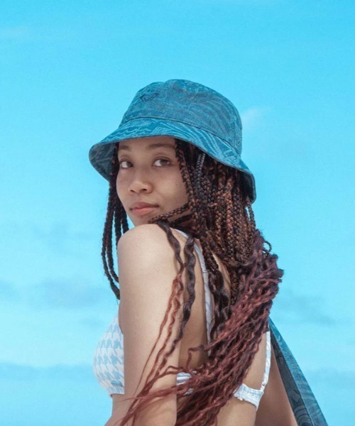 ROXY(ロキシー)の「FLOWER BUS BUCKET HA/ロキシーバケハ(バケットハット)(ハット・レディース・ブルー・M/L)」の1枚目の写真