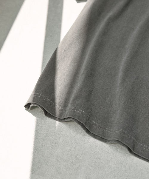 EMMA CLOTHES（エマクローズ）の「ピグメントオーバーダイフラワー刺繍ヘビーウェイトTシャツ EMMA CLOTHES 2024SS（Tシャツ/カットソー・メンズ・チャコール/グレイッシュベージュ/ダークネイビー・L/M）」の14枚目の写真