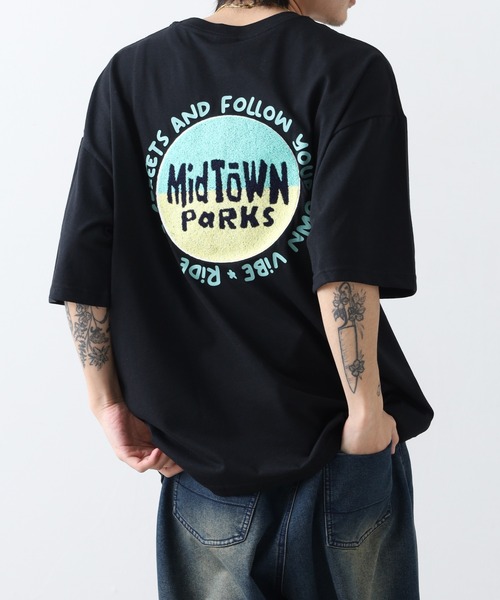 FUNALIVE(ファンアライブ)の「サガラ刺繍オーバーサイズTシャツ UVカット&COOL&DRY 半袖(Tシャツ/カットソー・メンズ・ブラック/ホワイト系その他2/ライトグレー/ブルー/オフホワイト/ブラック系その他2/ブラウン/ミント/スミクロ/ダークブルー/ホワイト系その他3/ダークグリーン/ダークネイビー/ライトグリーン系1/ホワイト系1/ブラック系その他4/ブラウン系1/ラベンダー/ホワイト系その他4/ブラック系その他3/ブラック系その他5/ダークグリーン系1/ホワイト系その他5/ブラック系1・M/L/LL)」の10枚目の写真