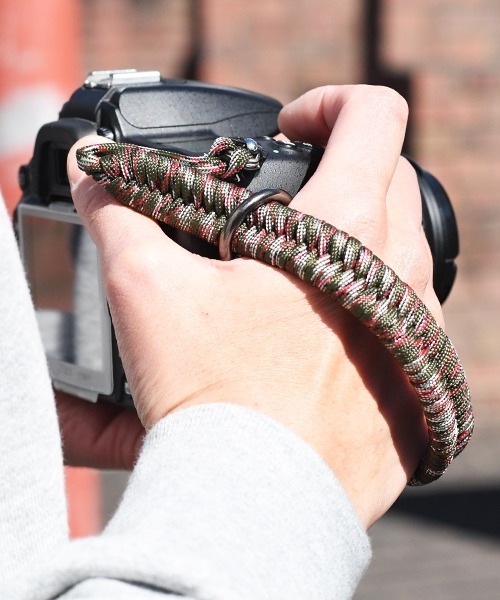 Fun & Daily（ファンアンドデイリー）の「F&D : コードシングルカメラストラップ（カメラ/カメラグッズ・メンズ・レッド系その他/グリーン系その他/ブラック/グリーン/グレー・FREE）」の10枚目の写真