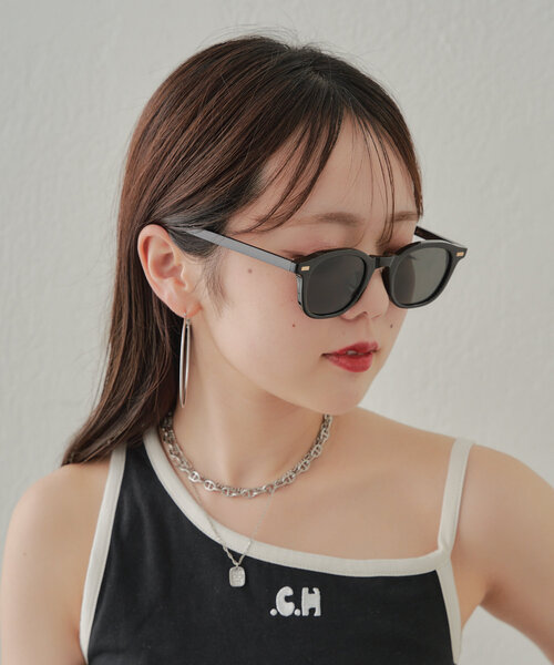Chico(チコ)の「ボストンサングラス(サングラス・レディース・ブラック/クリア/ベージュ・FREE)」の4枚目の写真