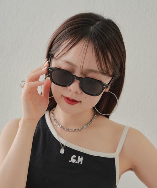 Chico(チコ)の「ボストンサングラス(サングラス・レディース・ブラック/クリア/ベージュ・FREE)」の6枚目の写真