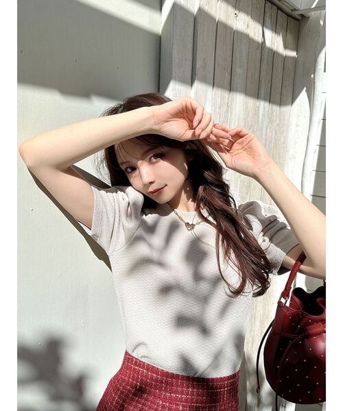 RESEXXY（リゼクシー）の「ゴールドポイントパワショルトップス（Tシャツ/カットソー・レディース・ライトグレー/レッド/ブラック・FREE）」の22枚目の写真