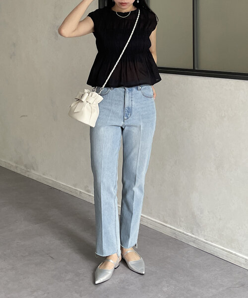 Thevon（ゼボン）の「シャーリングシアーフレンチブラウス（シャツ/ブラウス・レディース・アイボリー/ブラック/オリーブ/ベージュ・FREE）」の16枚目の写真