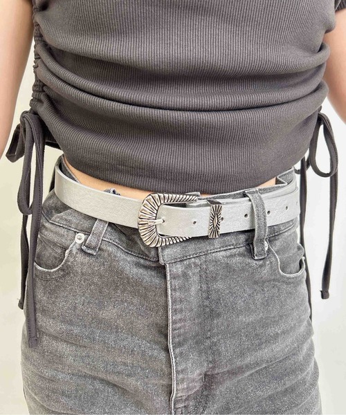 INGNI（イング）の「ウエスタンバックルベルト（ベルト・レディース・シルバー/ブラック・ONE SIZE）」の4枚目の写真