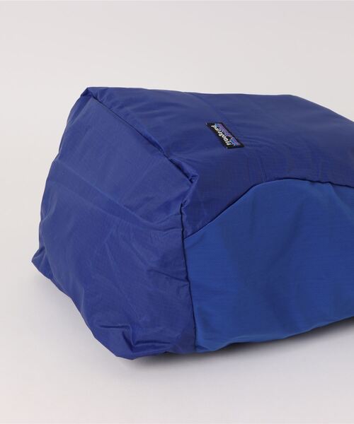 patagonia（パタゴニア）の「【PATAGONIA】48809 ULTRALIGHT BLACK HOLE TOTE PACK（トートバッグ・メンズ・ブラック/ブルー・FREE）」の4枚目の写真
