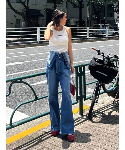 EVRIS(エヴリス)の「クラッシュデザイン刺繍タンクトップ(タンクトップ・レディース・ホワイト/ブルー/ブラック・FREE)」の17枚目の写真