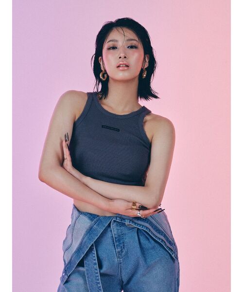 EVRIS(エヴリス)の「クラッシュデザイン刺繍タンクトップ(タンクトップ・レディース・ホワイト/ブルー/ブラック・FREE)」の22枚目の写真