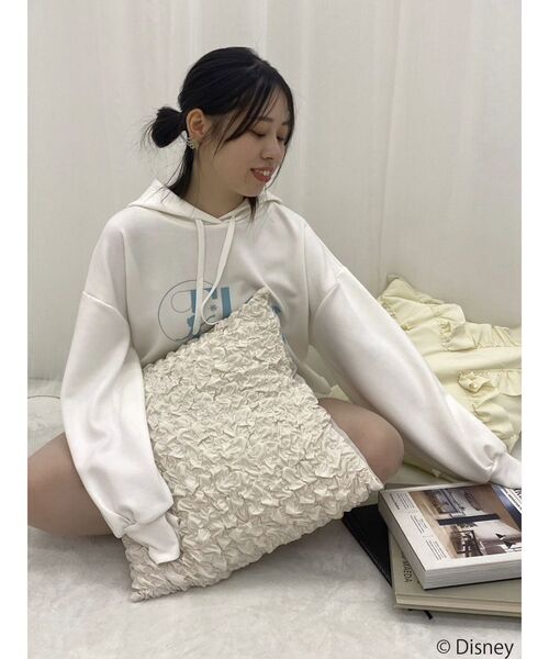 dazzlin（ダズリン）の「【ディズニーコレクション】エルサ/ラインストーンオーバーフーディ（パーカー・レディース・ネイビー/オフホワイト/ブルー・FREE）」の4枚目の写真