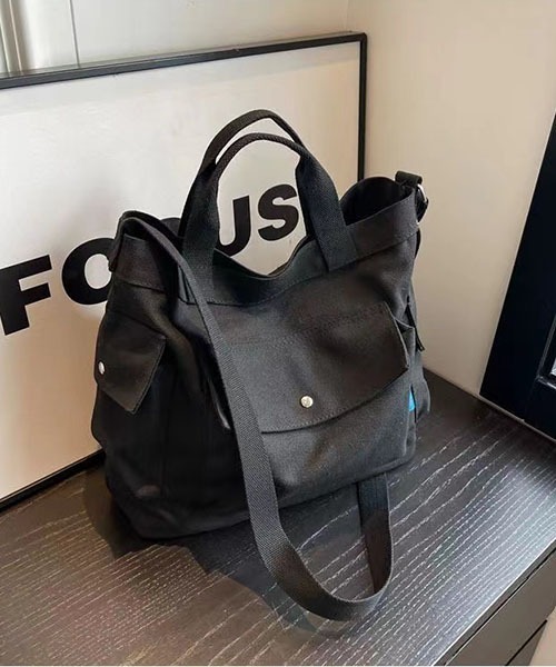 gossip!ロサンゼルス(ゴシップロサンゼルス)の「大容量 A4収納可能 通勤バッグキャンパスショルダーバッグ(ショルダーバッグ・レディース・オフホワイト/ブラック/カーキ・FREE)」の22枚目の写真