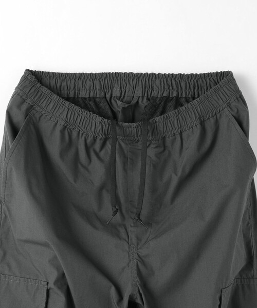 green label relaxing（グリーンレーベルリラクシング）の「タイプライター コットン SILI 6ポケット イージーパンツ（カーゴパンツ・メンズ・ダークグレー/ブラック・L/S/M）」の14枚目の写真