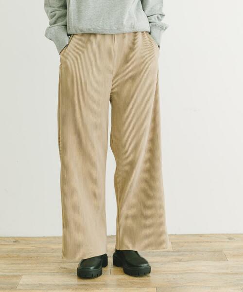 ITEMS URBANRESEARCH(アイテムズ アーバンリサーチ)の「プリーツシャーリングパンツ(その他パンツ・レディース・ホワイト系その他/ベージュ/グレー/ブラック・FREE)」の15枚目の写真