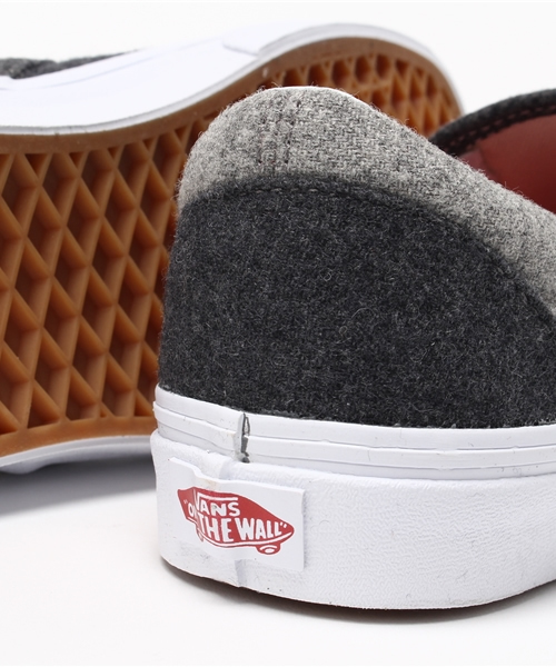 VANS(バンズ)の「【Ciaopanic】【VANS/バンズ】 CLASSICSLIPON(スニーカー・レディース・グレー・5/6/7)」の3枚目の写真