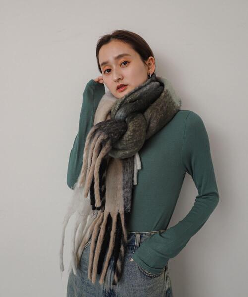 SENSE OF PLACE by URBAN RESEARCH（センスオブプレイスバイアーバンリサーチ）の「ボリュームチェックストール（マフラー・レディース・その他1/ピンク/ブルー/グレー・ONE）」の18枚目の写真