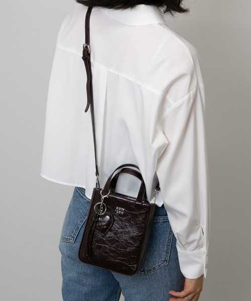 セール】ハートチャーム付 サコッシュ バッグ（ショルダーバッグ