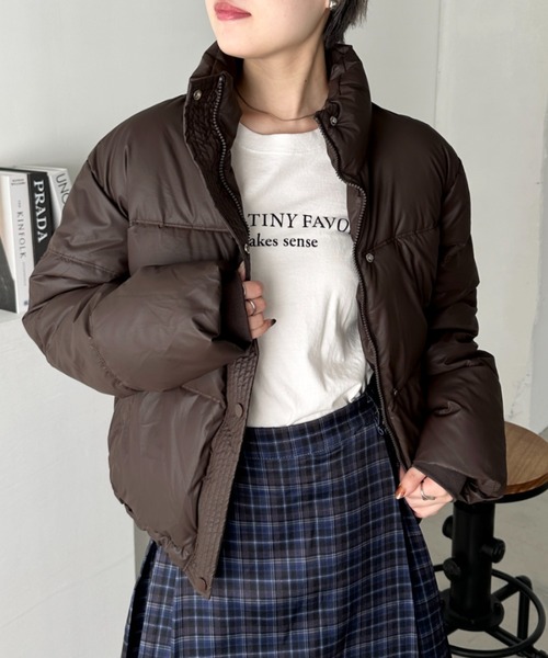 CLEA（クレア）の「マットショート丈スタンドカラーダウンブルゾン（ダウンジャケット/コート・レディース・ブラウン/アイボリー/ブラック/カーキ・FREE）」の5枚目の写真