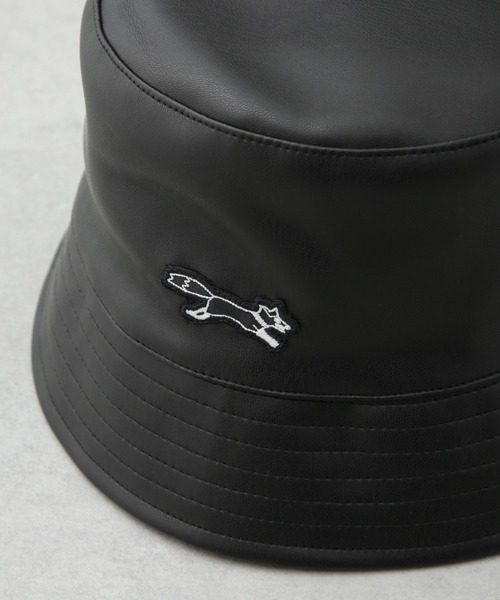 NANO universe(ナノユニバース)の「PENNEYS BLACK フェイクレザーバケットハット(ハット・メンズ・ブラック・FREE)」の6枚目の写真