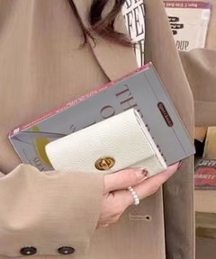 セール】【TOPKAPI】シュリンクレザー パール がま口 長財布（財布