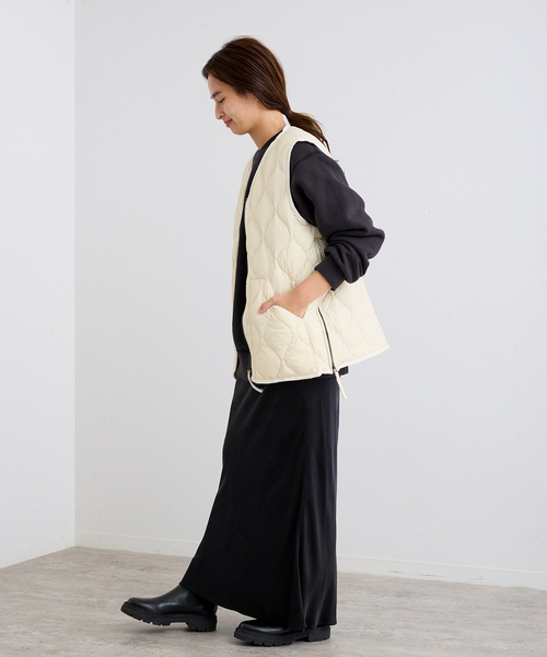 FRAMeWORK(フレームワーク)の「TAION/タイオン MILTARY V NECK WZIP DOWN ベスト(ダウンジャケット/コート・レディース・ホワイト/ベージュ・FREE)」の12枚目の写真