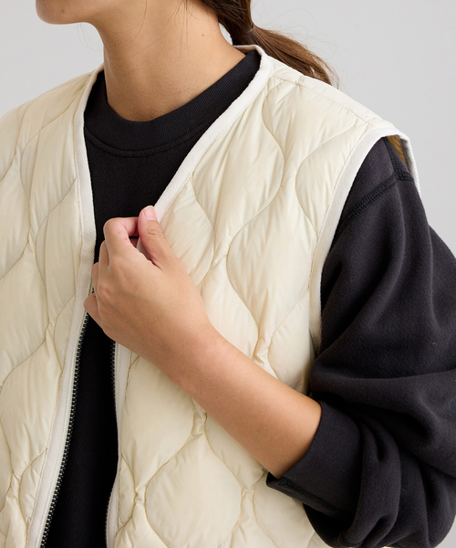 FRAMeWORK（フレームワーク）の「TAION/タイオン MILTARY V NECK