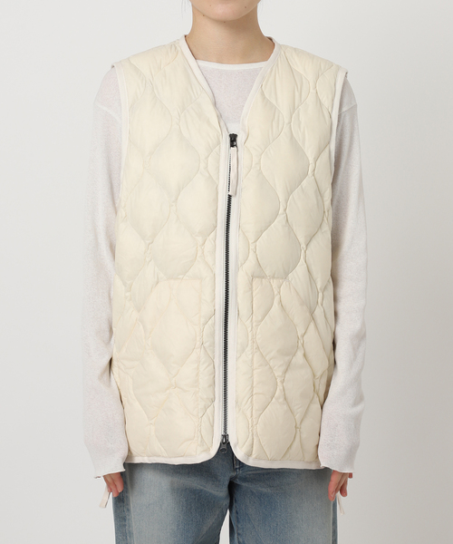 FRAMeWORK(フレームワーク)の「TAION/タイオン MILTARY V NECK WZIP DOWN ベスト(ダウンジャケット/コート・レディース・ホワイト/ベージュ・FREE)」の17枚目の写真