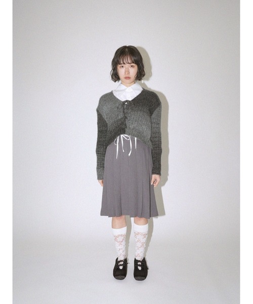 レースアップ クロップド グラデーションニット（その他トップス）｜Uenui（ウニュイ）