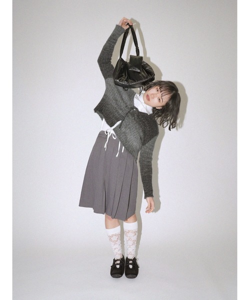 レースアップ クロップド グラデーションニット（その他トップス）｜Uenui（ウニュイ）