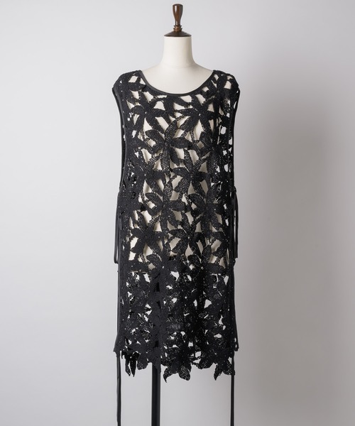 LA BELLE ETUDE(ラベルエチュード)の「サイドオープンフラワーモチーフレースチュニック(シャツ/ブラウス・レディース・ブラック・FREE)」の11枚目の写真