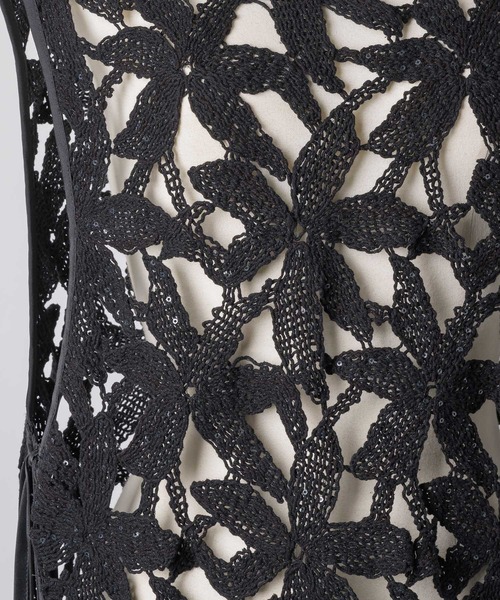 LA BELLE ETUDE(ラベルエチュード)の「サイドオープンフラワーモチーフレースチュニック(シャツ/ブラウス・レディース・ブラック・FREE)」の16枚目の写真