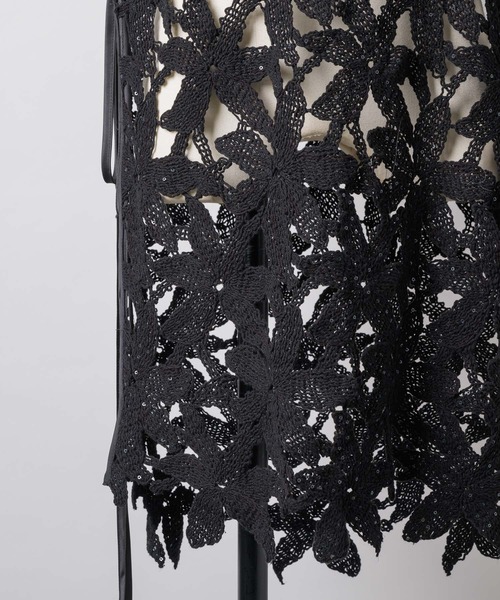 LA BELLE ETUDE(ラベルエチュード)の「サイドオープンフラワーモチーフレースチュニック(シャツ/ブラウス・レディース・ブラック・FREE)」の17枚目の写真