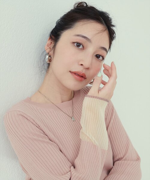 natural couture（ナチュラルクチュール）の「袖口シアーリブニット（ニット/セーター・レディース・ピンク/グレイッシュベージュ/ブラック/オフホワイト/グレー・FREE）」の6枚目の写真