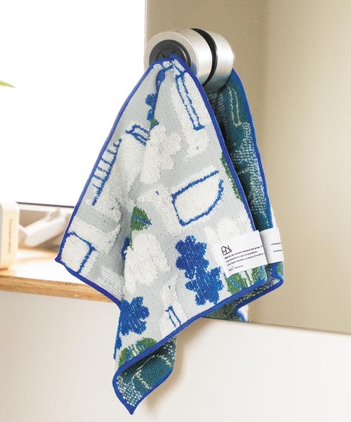 Wpc.（ダブリュピーシー）の「Wpc. Patterns ハンカチ スタンダード（ハンカチ/ハンドタオル・レディース・イエロー系その他/レッド系その他2/イエロー系その他2/ホワイト系その他/レッド系その他/ベージュ系その他/ホワイト系その他2/ベージュ系その他2/グレー系その他・FREE）」の3枚目の写真