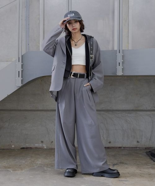 PAGEBOY（ページボーイ）の「ストライプMIXスラックス（スラックス・レディース・ブラック/グレー/グレイッシュベージュ・MEDIUM/SMALL）」の5枚目の写真