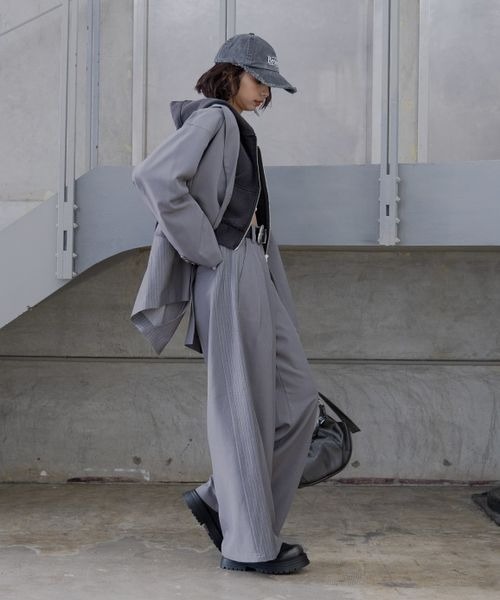 PAGEBOY（ページボーイ）の「ストライプMIXスラックス（スラックス・レディース・ブラック/グレー/グレイッシュベージュ・MEDIUM/SMALL）」の6枚目の写真