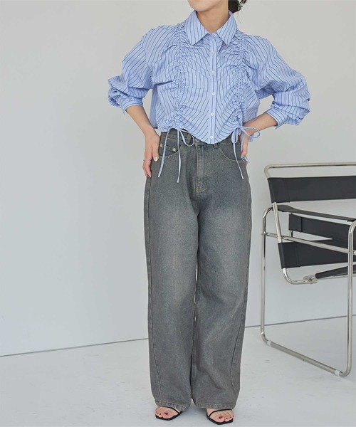 titivate(ティティベイト)の「シャーリングショートシャツ(シャツ/ブラウス・レディース・オフホワイト/ブルー/ブルー系その他・M)」の11枚目の写真